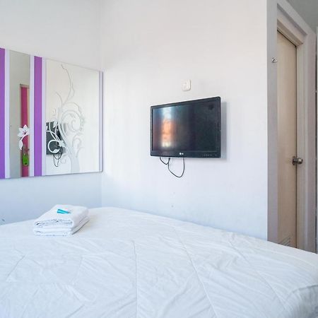 Urbanview Hotel Fiffa Kauman Malang Exteriör bild
