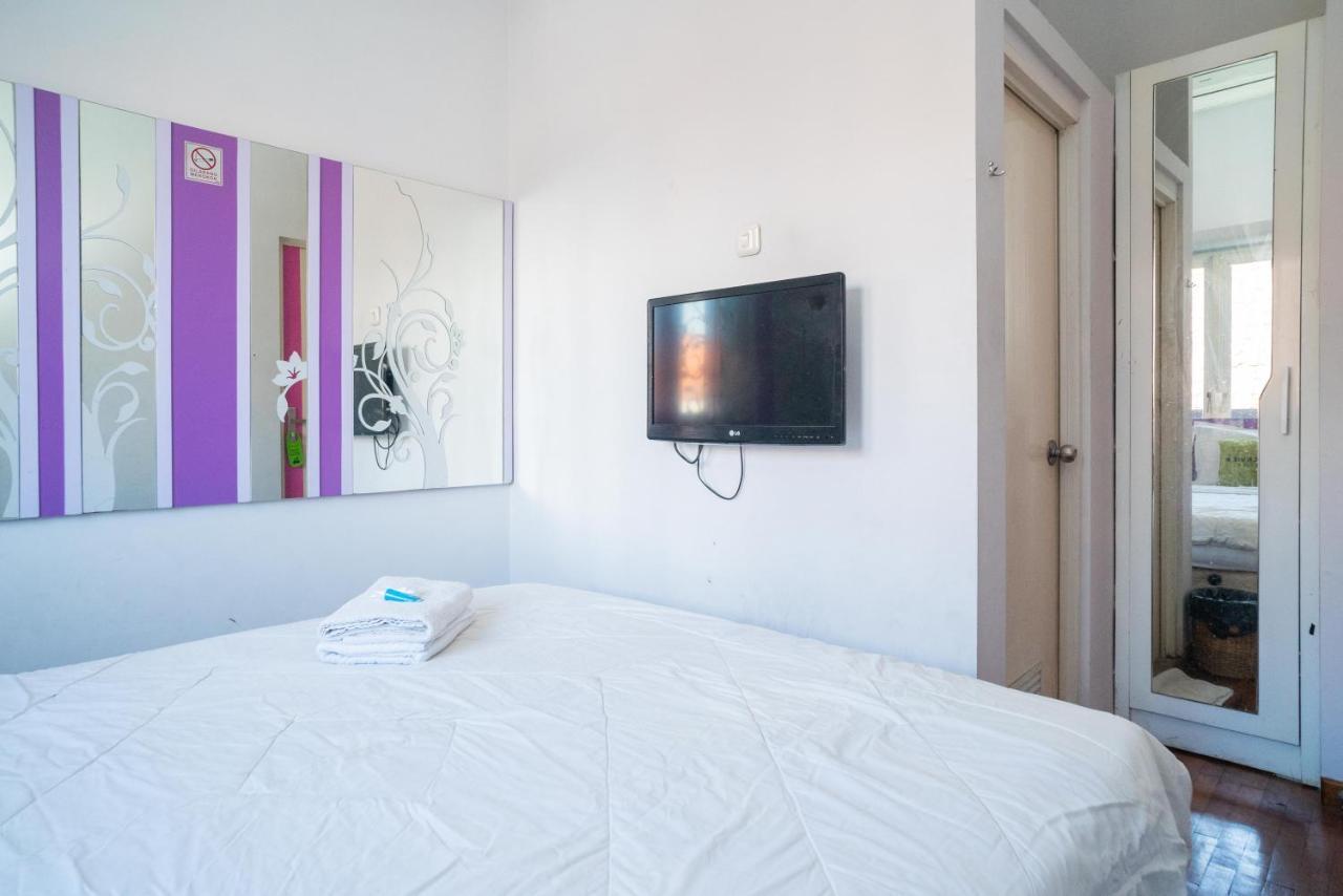 Urbanview Hotel Fiffa Kauman Malang Exteriör bild